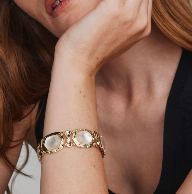 Daphne Tiger Stripe Bracelet Gold/Natural MOP M/L