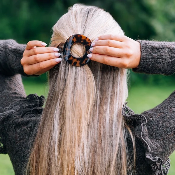 Tortoise Small Flat Open Circle Hair Clip
