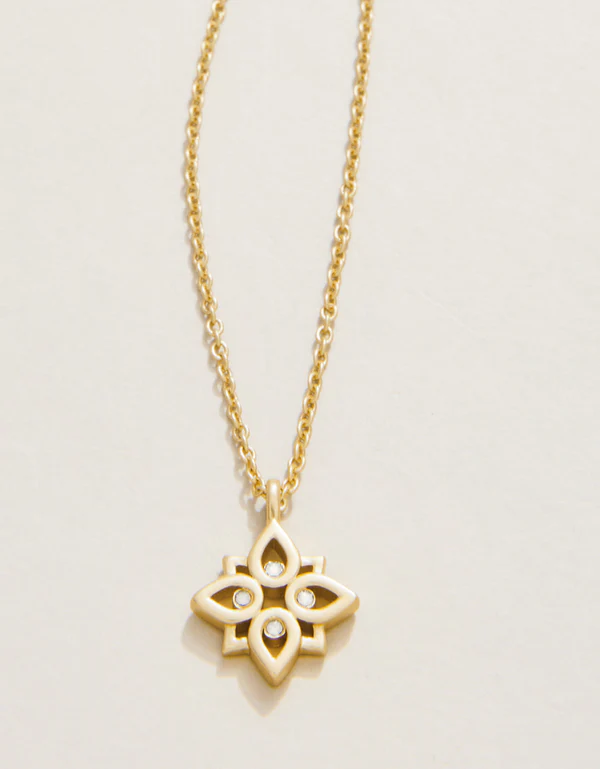 Sea La Vie Necklace 18&