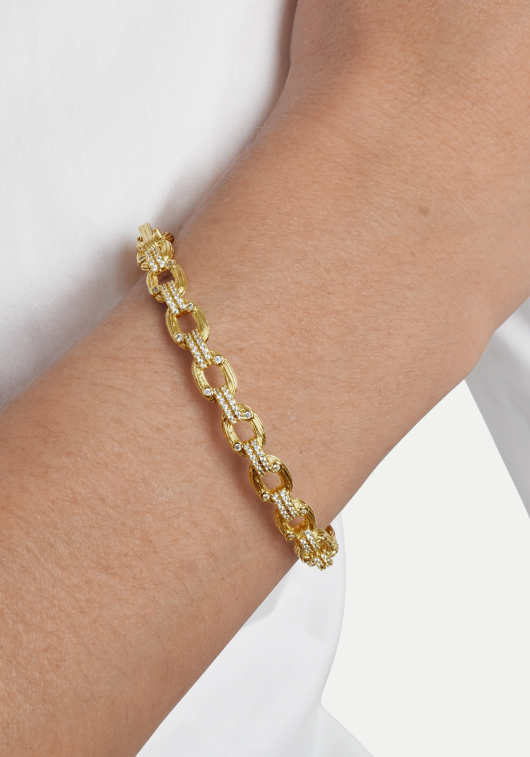 Anabel Aram Enchanted Forest Chain Hinged Bangle Gold