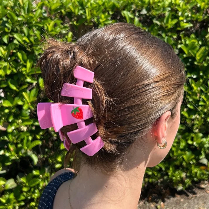 Large Classic Clip Handpicked