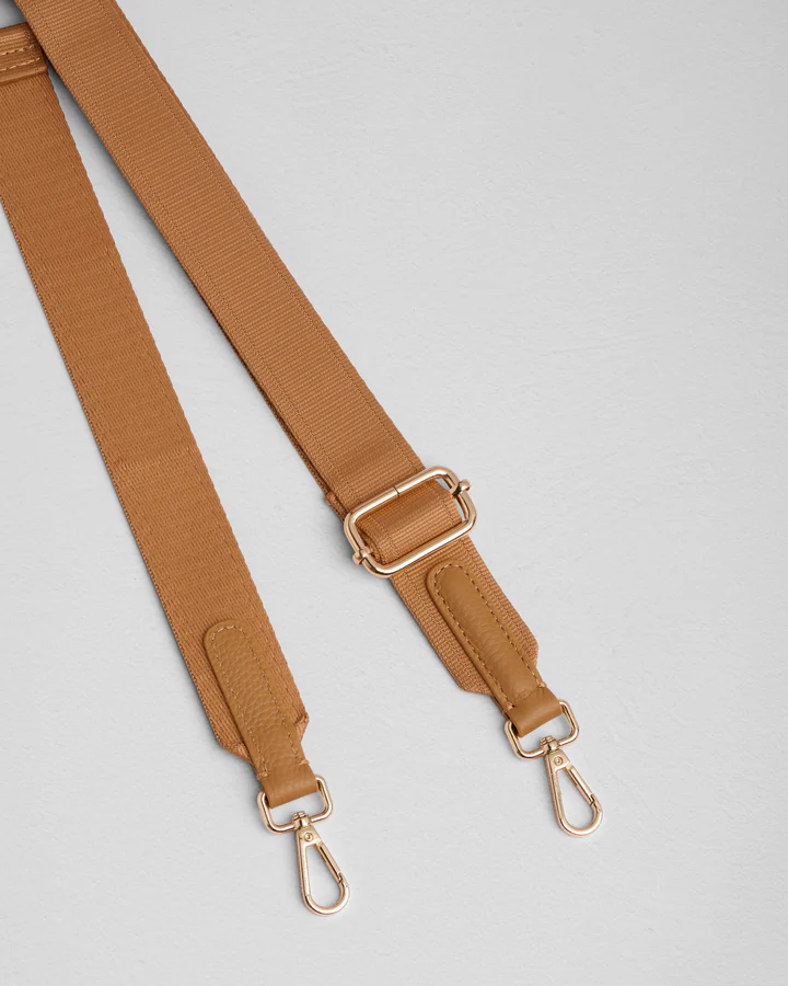 Pom Pom Strap Leather Tab Maple