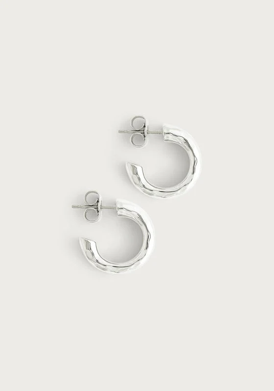 Anabel Aram Farrier Huggie Hoop Earrings Silver