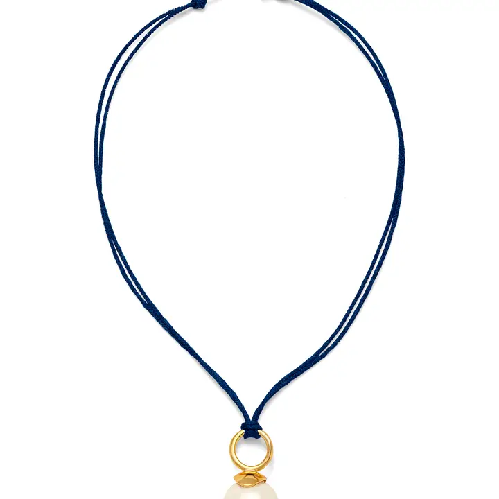White Pebble Pearl Cord Pendant Navy