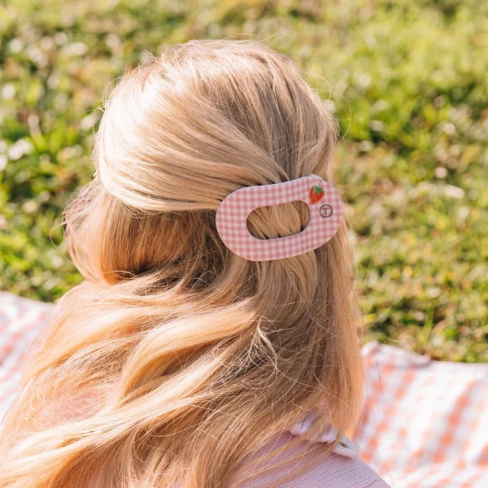 Medium Flat Round Clip Handpicked