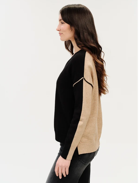 Fiore V-Neck Exposed Seam Sweater Black/Camel