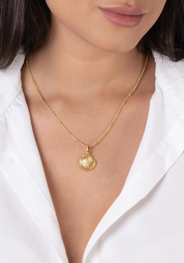 Anabel Aram Scallop Shell Charm