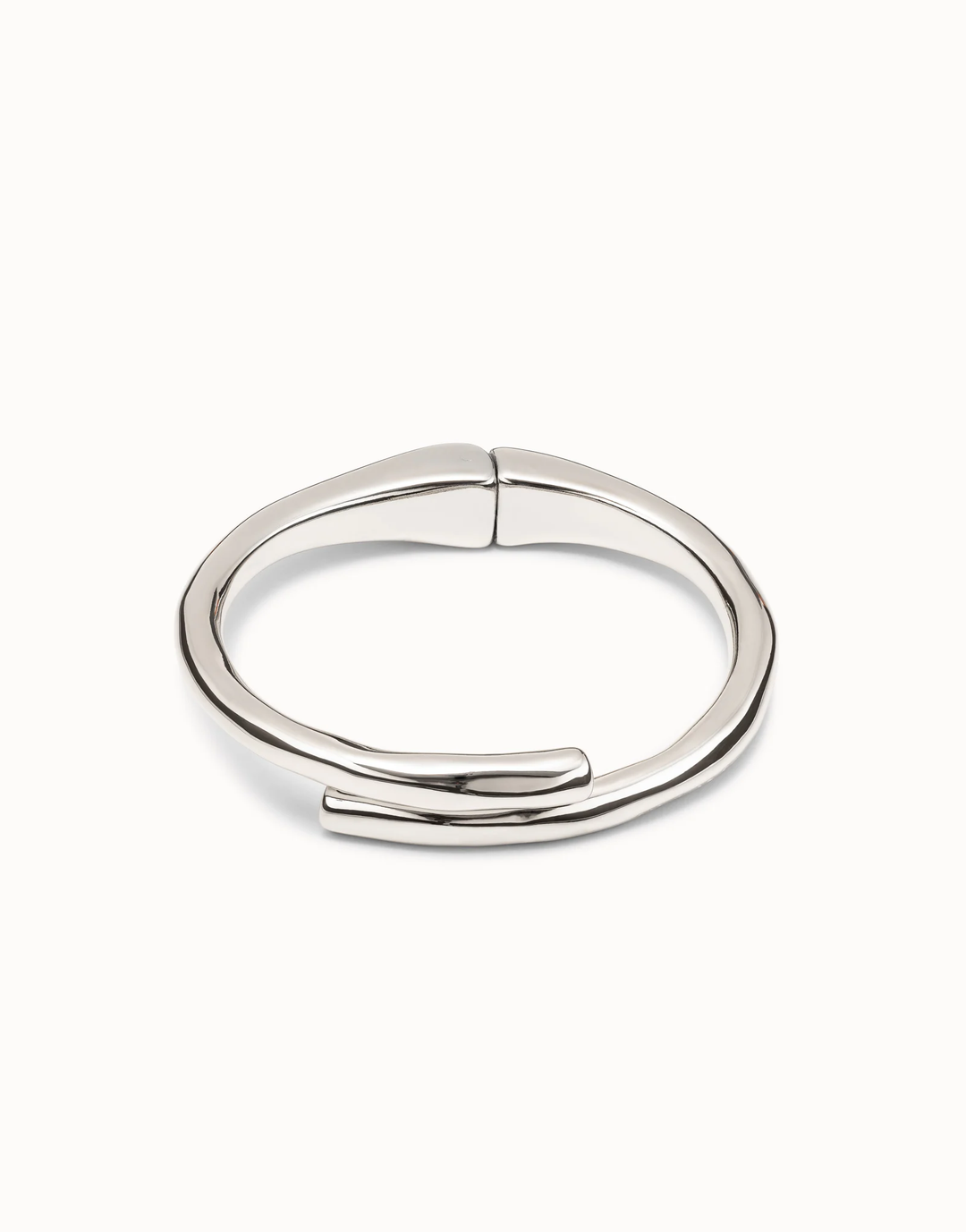 Meeting Point Tubular Shaped Bangle Bracelet