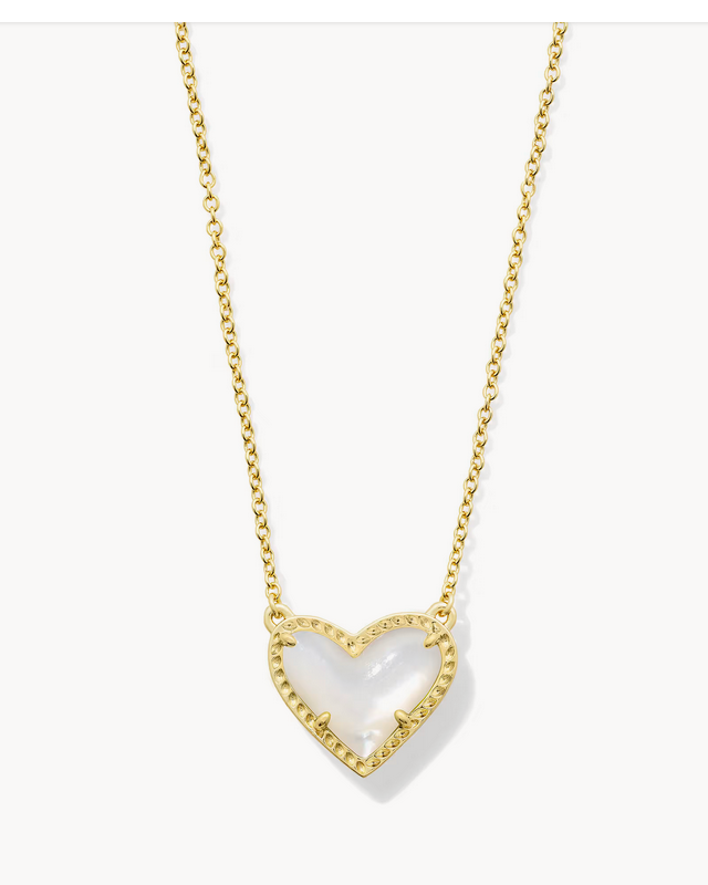 Ari Heart Short Pendant Necklace Gold Ivory MOP