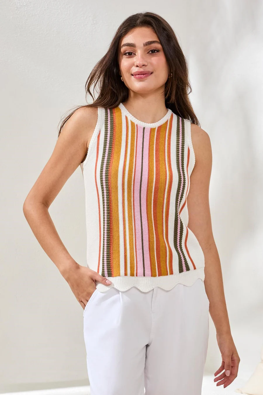 Textured Crew Neck Knit Sweater with Scalloped Hem Eggshell Multi