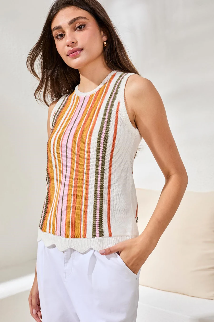 Textured Crew Neck Knit Sweater with Scalloped Hem Eggshell Multi